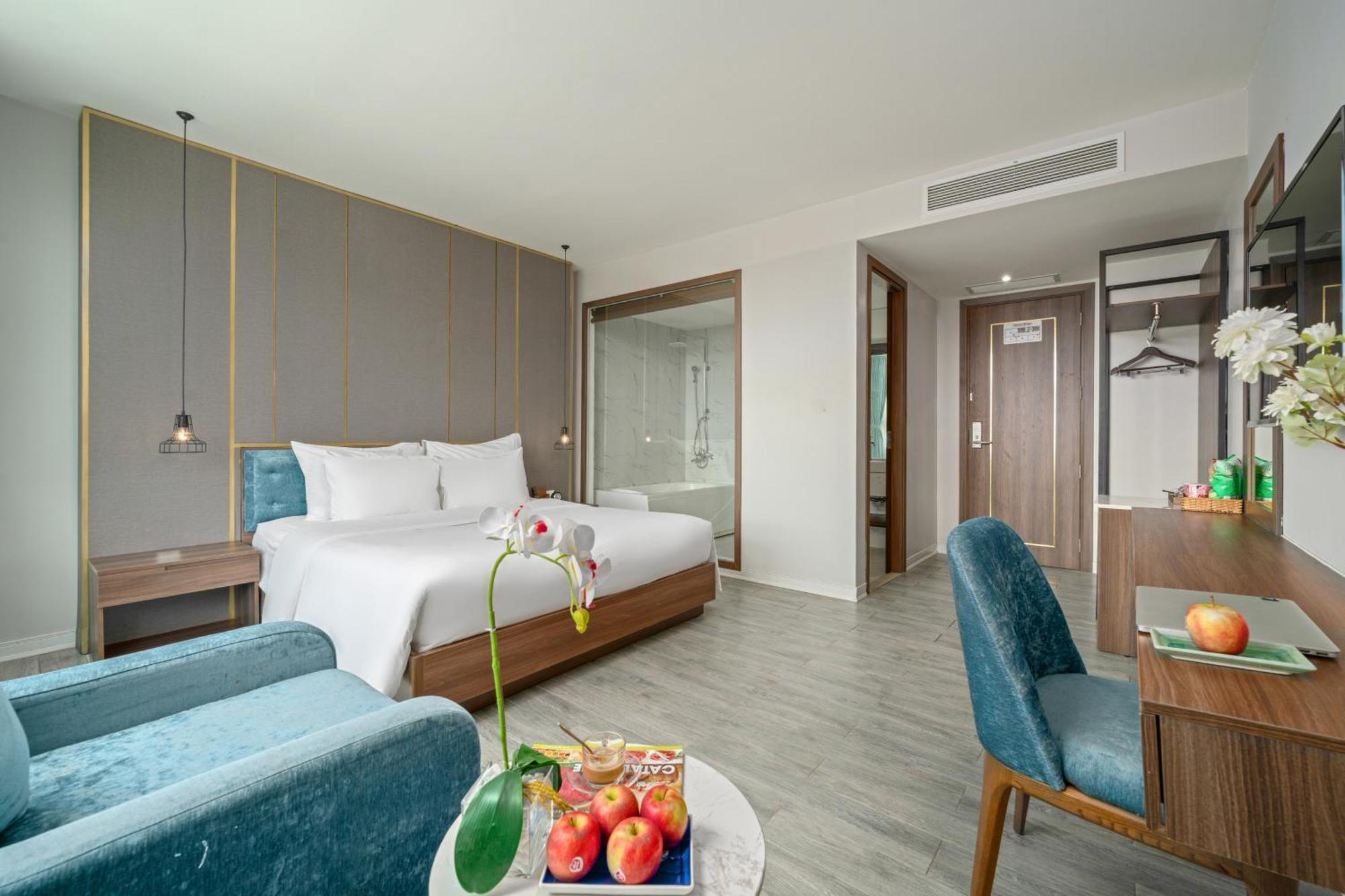 Lupin Boutique Da Nang